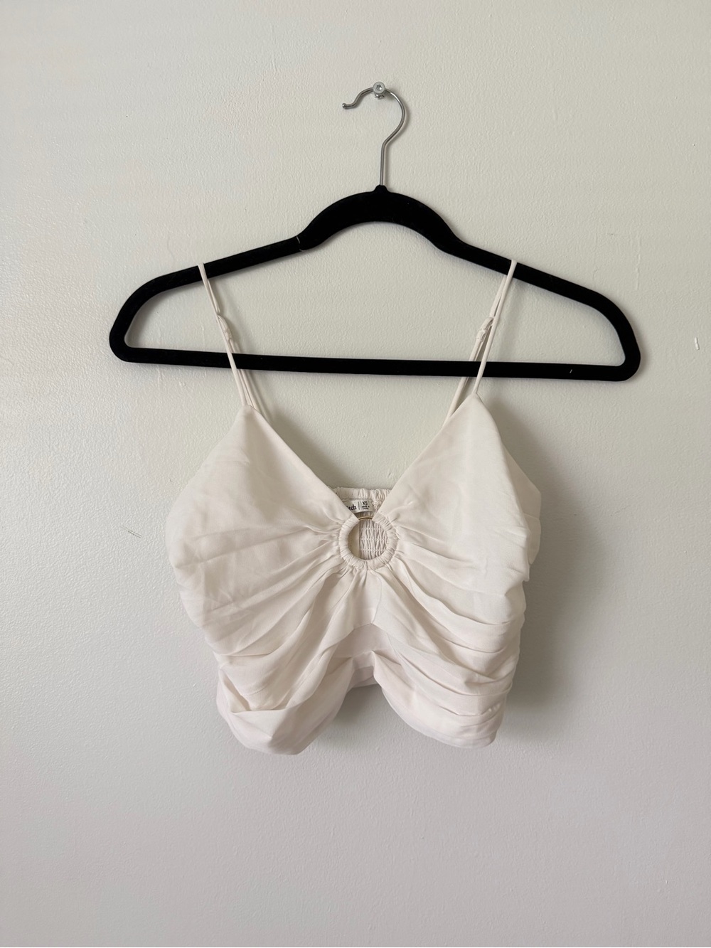 Abercrombie and Fitch Women’s Cream Ruched Ring-Front Cami Top